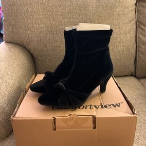 Black suede boot (wide width)